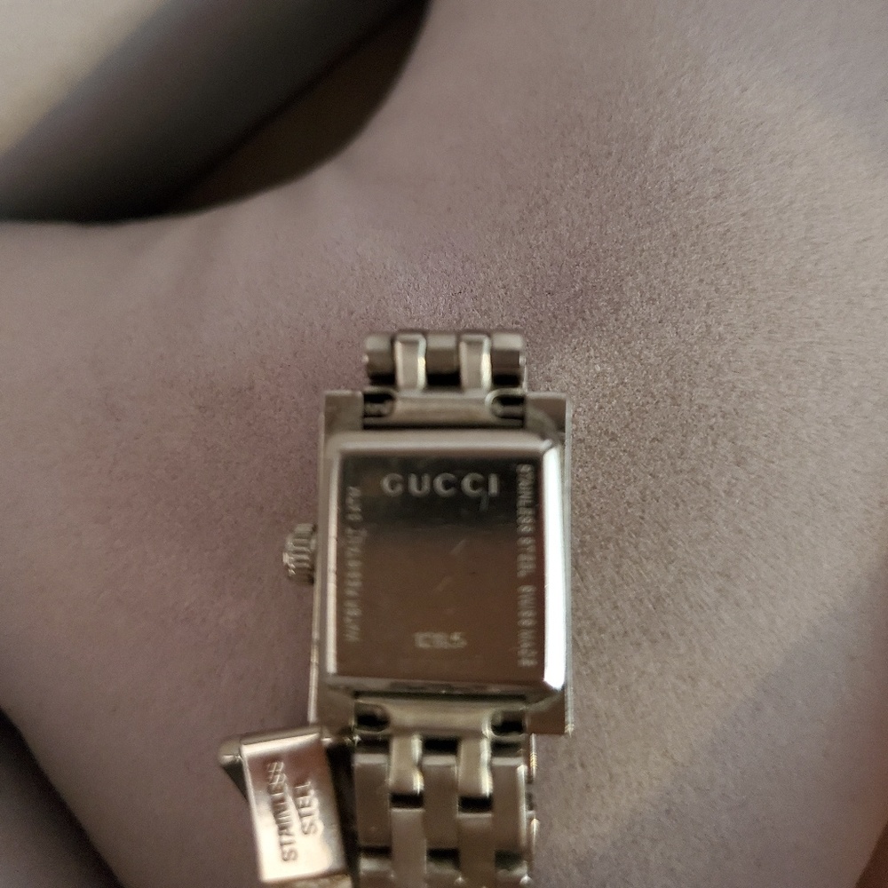 Authentic Gucci watch - Picture 3 of 4
